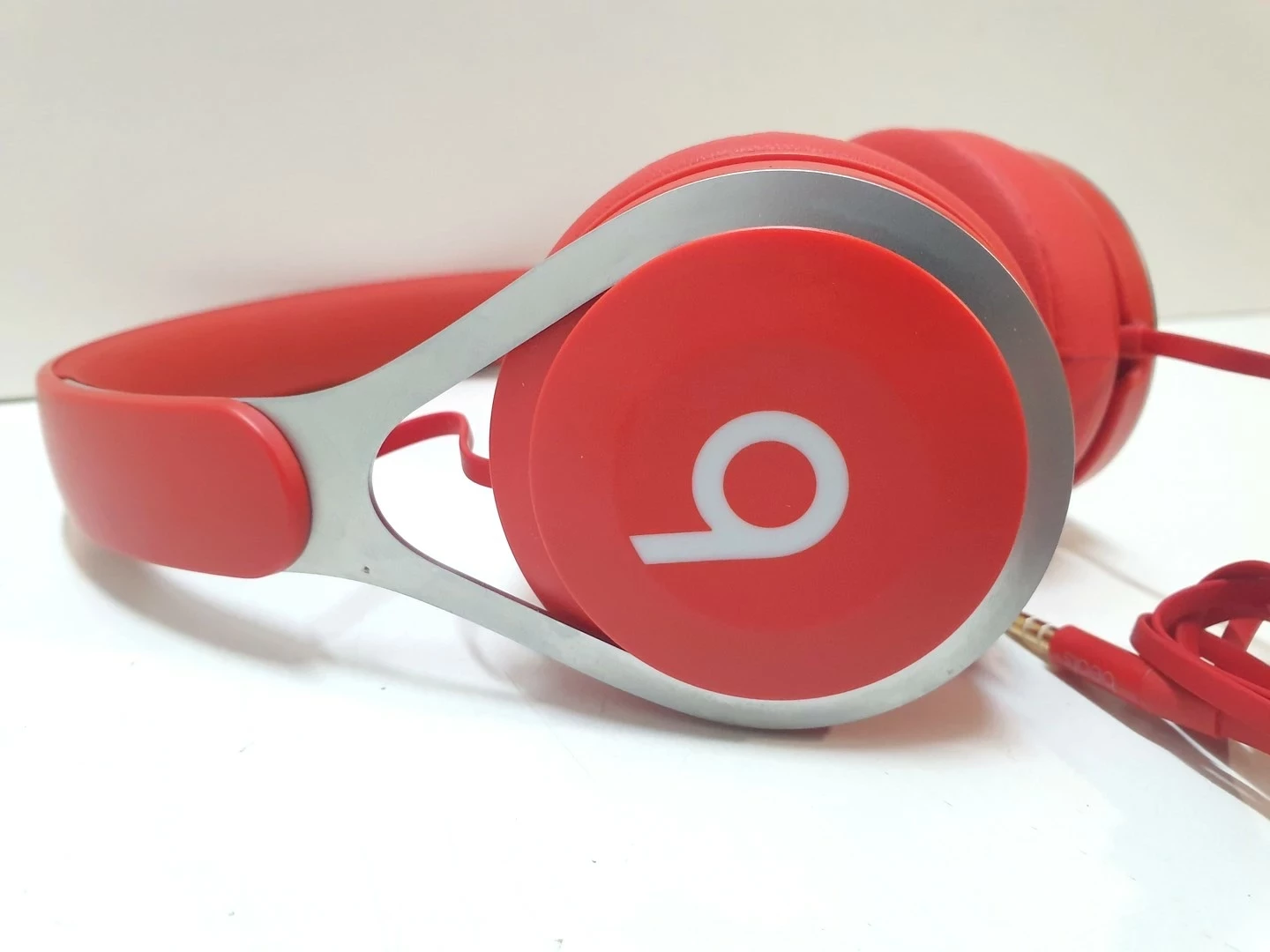 sluchawki-beats-ep-red-drdre-apple-przewodowe-marka-248811-1998116