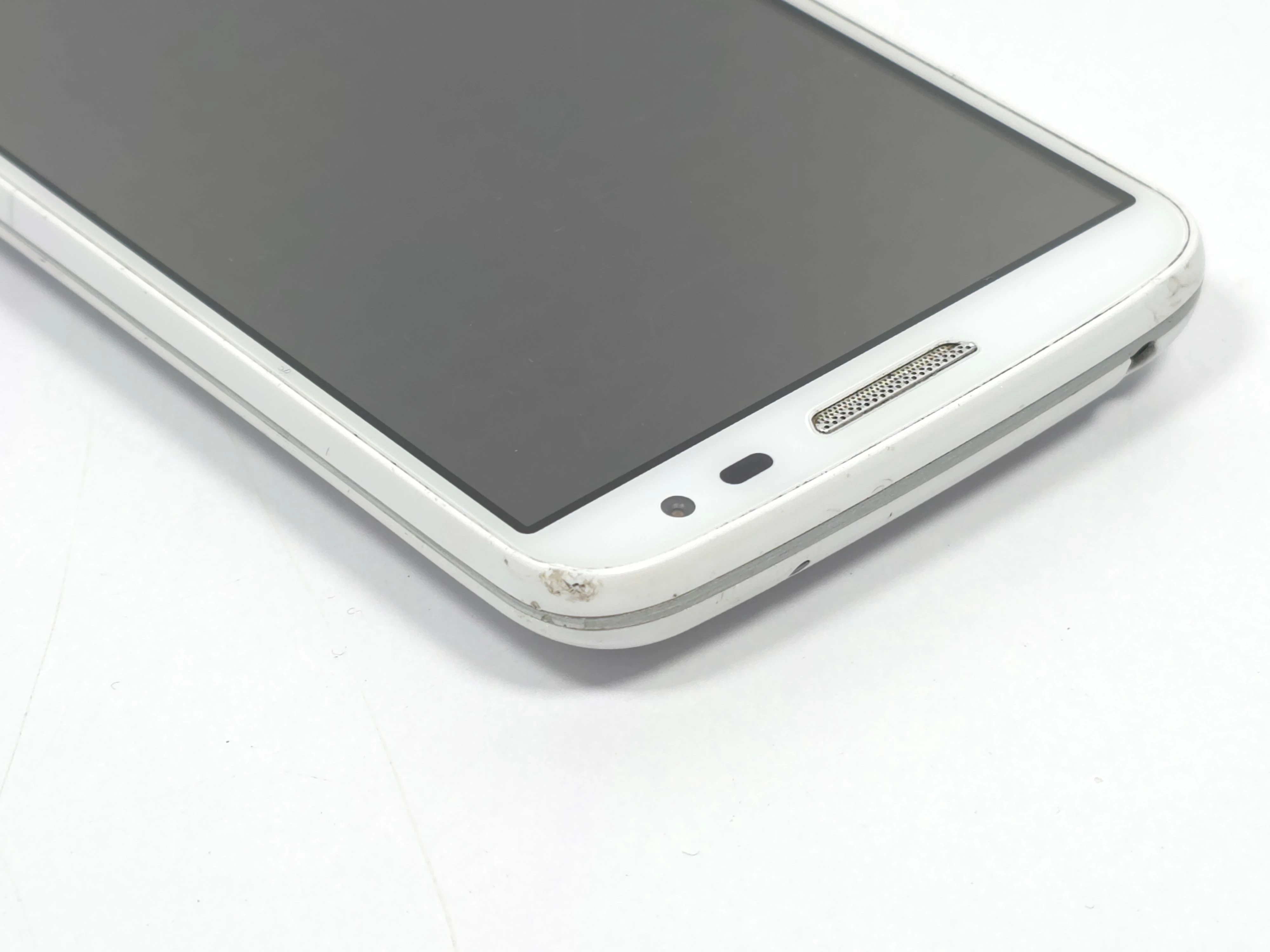 telefon-lg-g2-mini-18gb-bialy-przekatna-ekranu-470