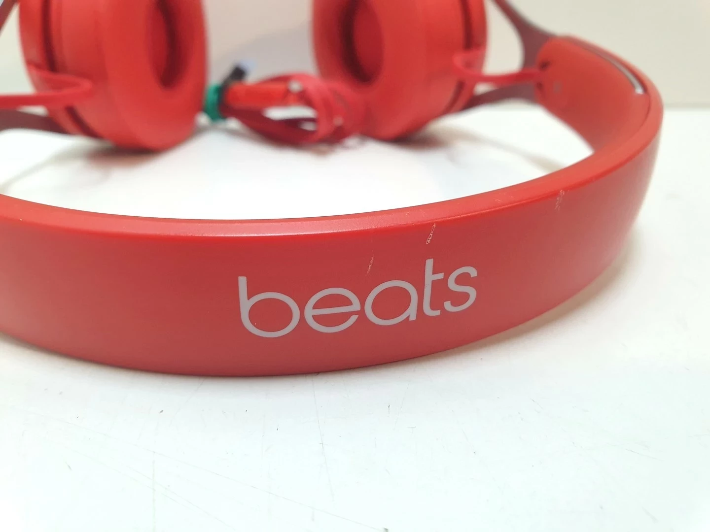 sluchawki-beats-ep-red-drdre-apple-przewodowe-kod-producenta-ml9c2zma