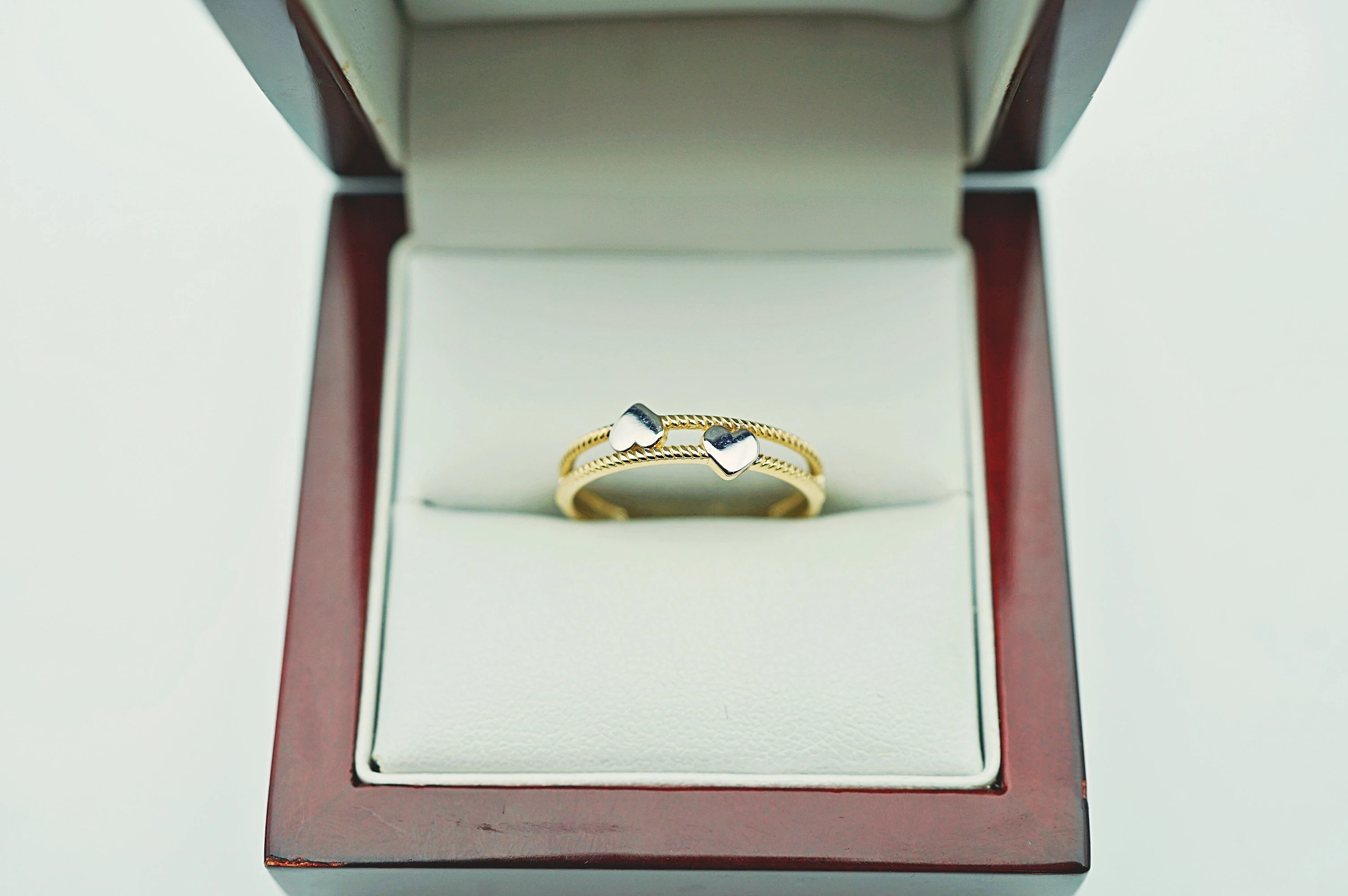 zloty-pierscionek-z-serduszkiem-375137gr16-kamien-17088-524288