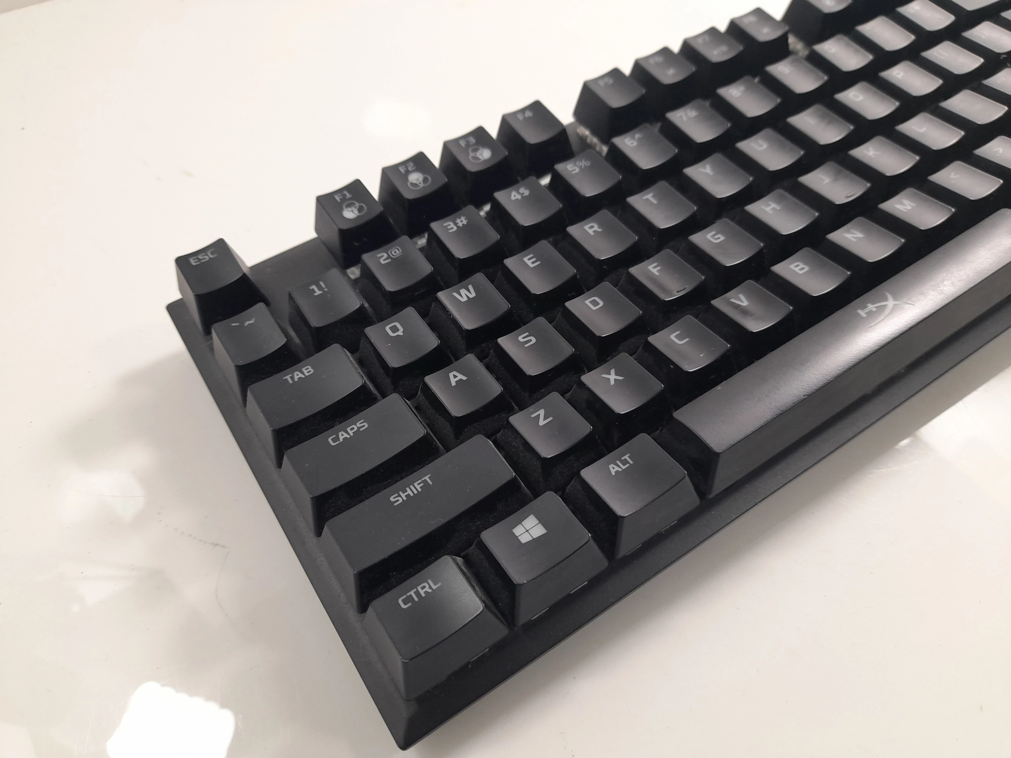 klawiatura-hyperx-alloy-fps-rgb-ean-gtin-0740617278606