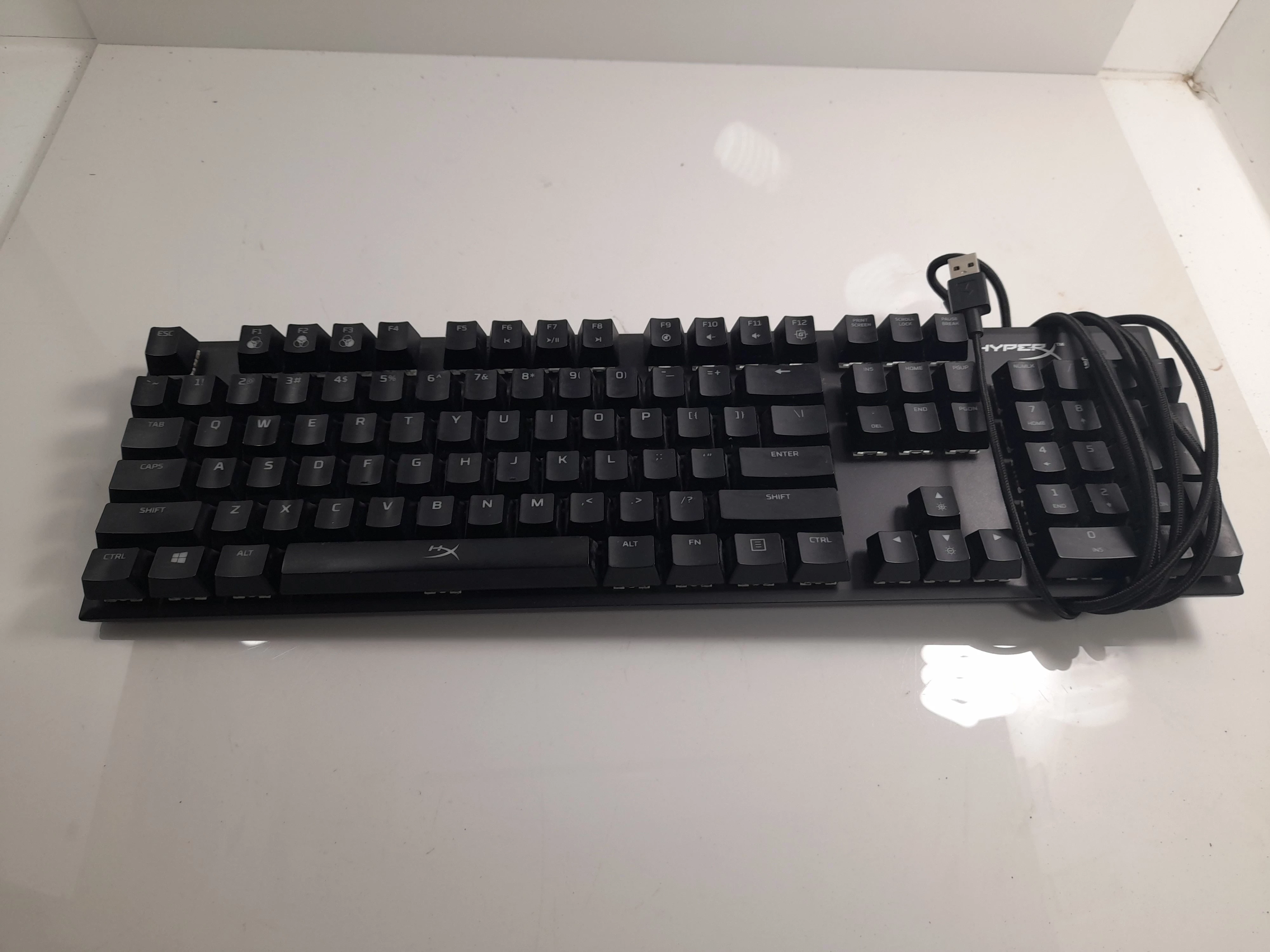 klawiatura-hyperx-alloy-fps-rgb-poludniowa-38-przezmierowo-ska