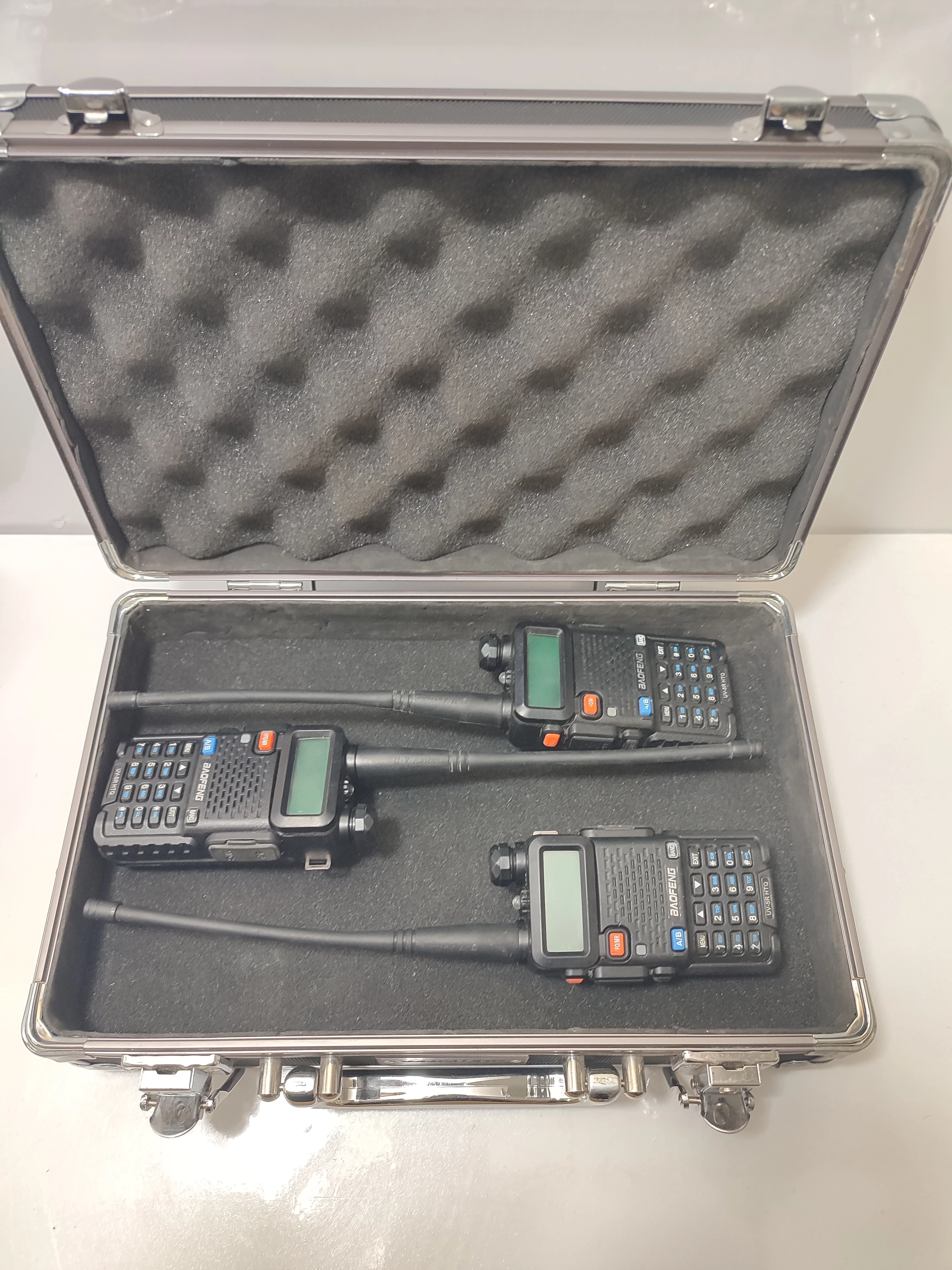 zestaw-3-krotkofalowek-baofeng-uv-5r-htq-marka-248811-1938709