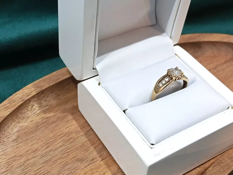 zloty-pierscionek-333-239g-r16-stan-11323-2