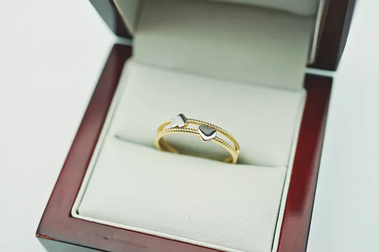 zloty-pierscionek-z-serduszkiem-375137gr16-rodzaj-2205-2