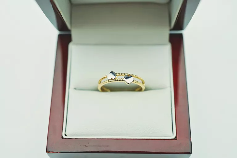 zloty-pierscionek-z-serduszkiem-375137gr16-kamien-17088-524288