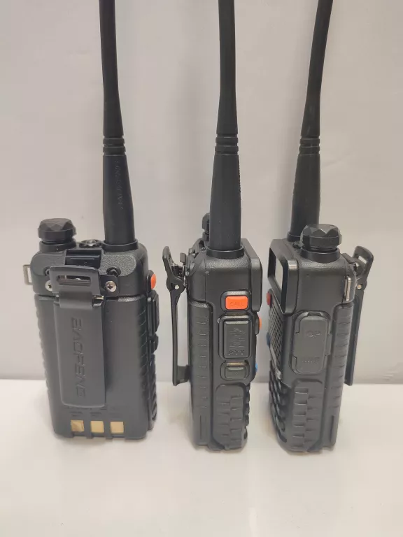 zestaw-3-krotkofalowek-baofeng-uv-5r-htq-model-uv-5r-htq-5w