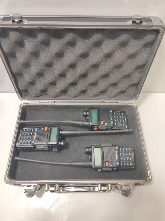 zestaw-3-krotkofalowek-baofeng-uv-5r-htq-marka-248811-1938709