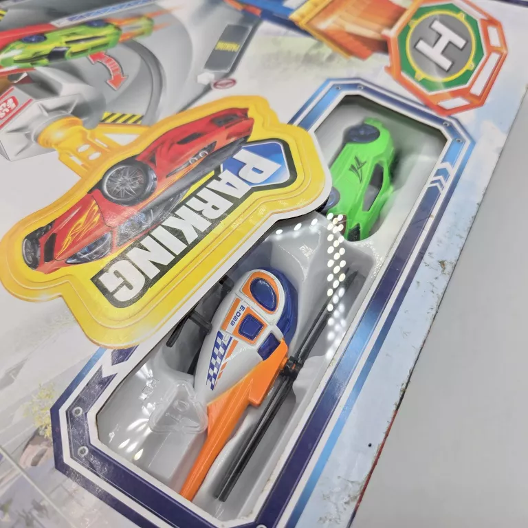 elefun-garaz-parkingowy-4-poziomy-winda-25el-autko-helikopter-stan-11323-2