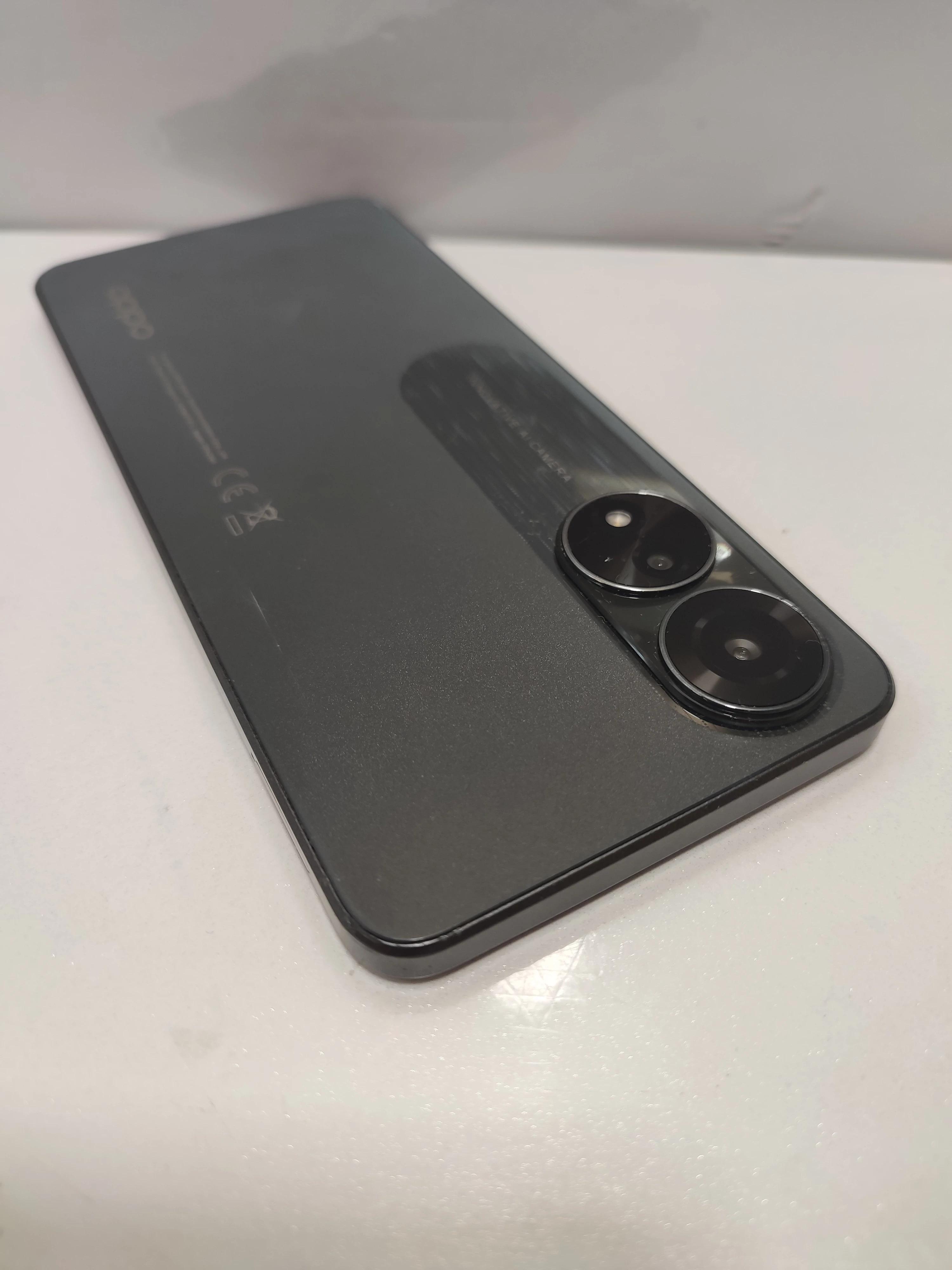 telefon-oppo-a78-8-gb-128-gb-przekatna-ekranu-643