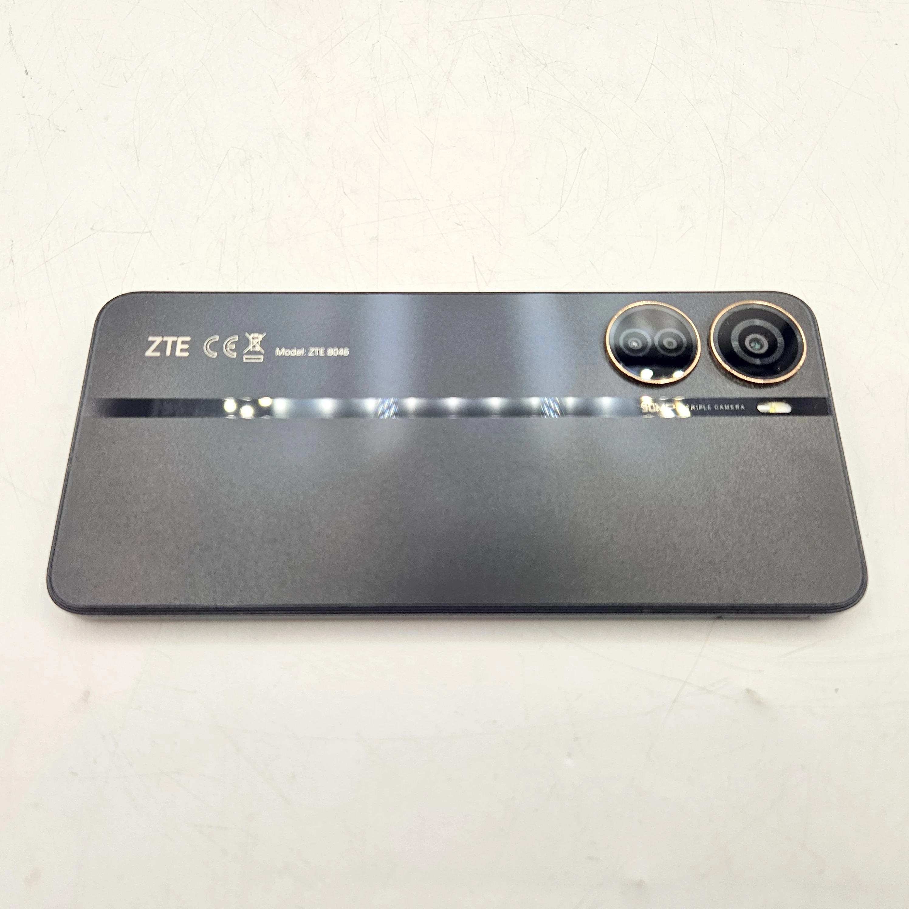 telefon-zte-blade-v40-128gb-7ram-typ-202685-212929