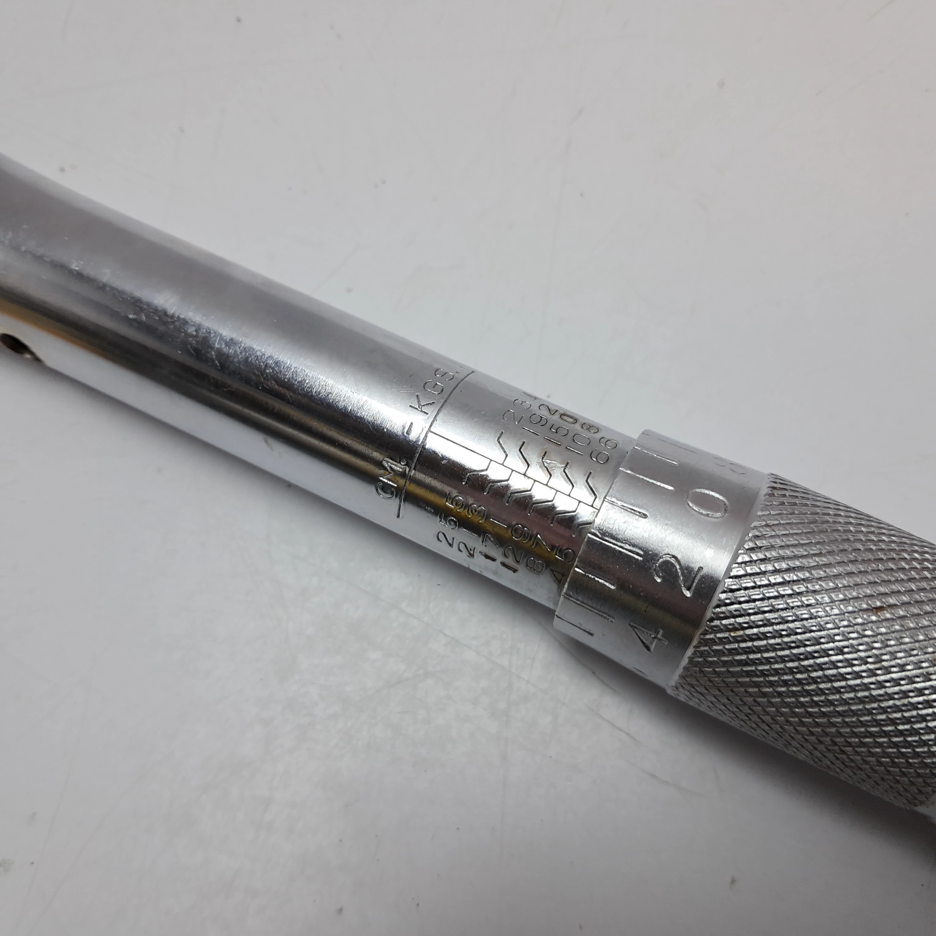 klucz-dynamometryczny-at-okazja-kod-producenta-djsnlbskdssznscsyv0