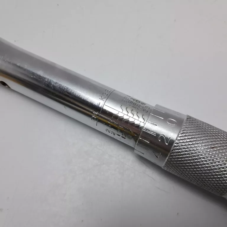 klucz-dynamometryczny-at-okazja-kod-producenta-djsnlbskdssznscsyv0