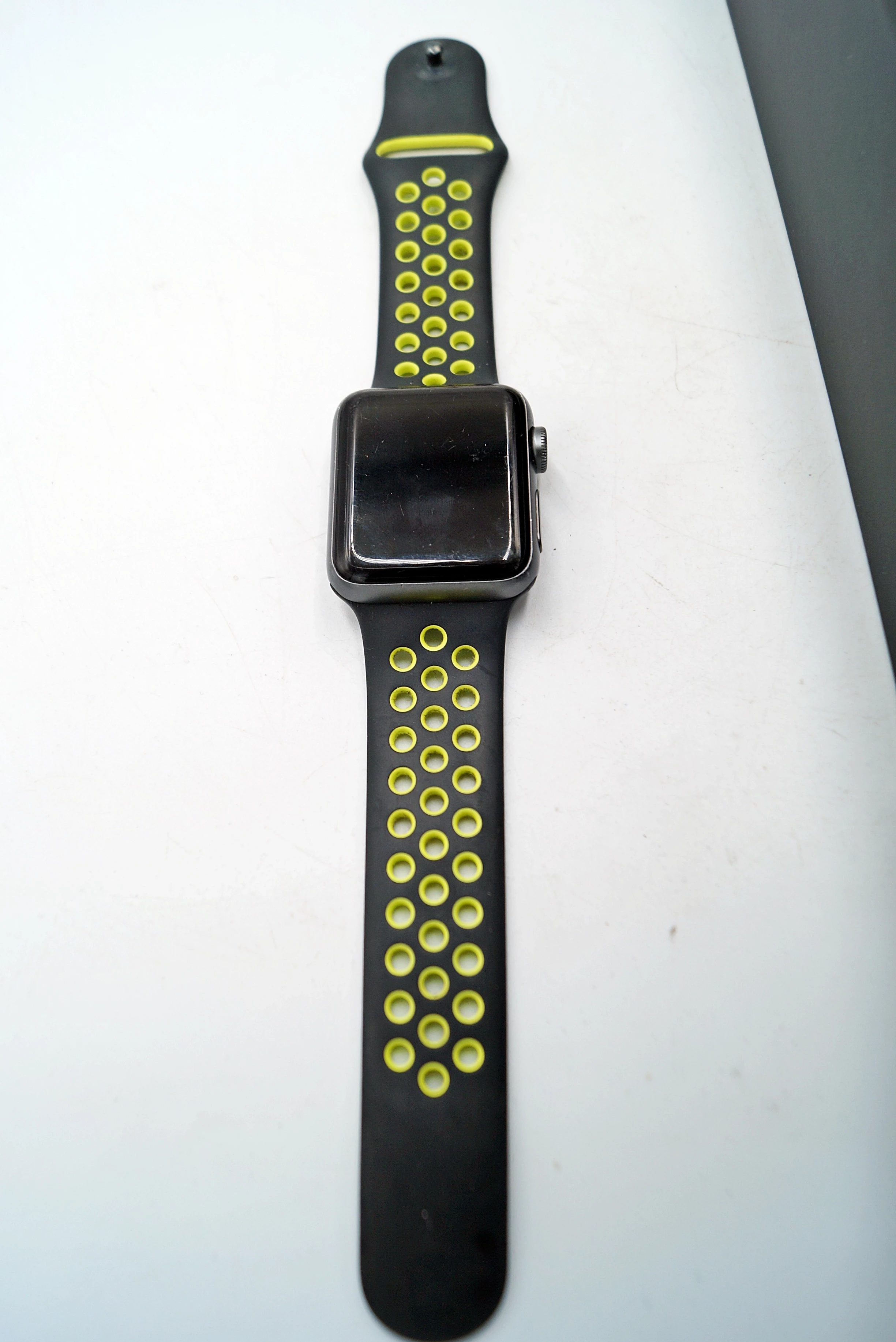 apple-watch-nike-series-2-stan-11323-1223453