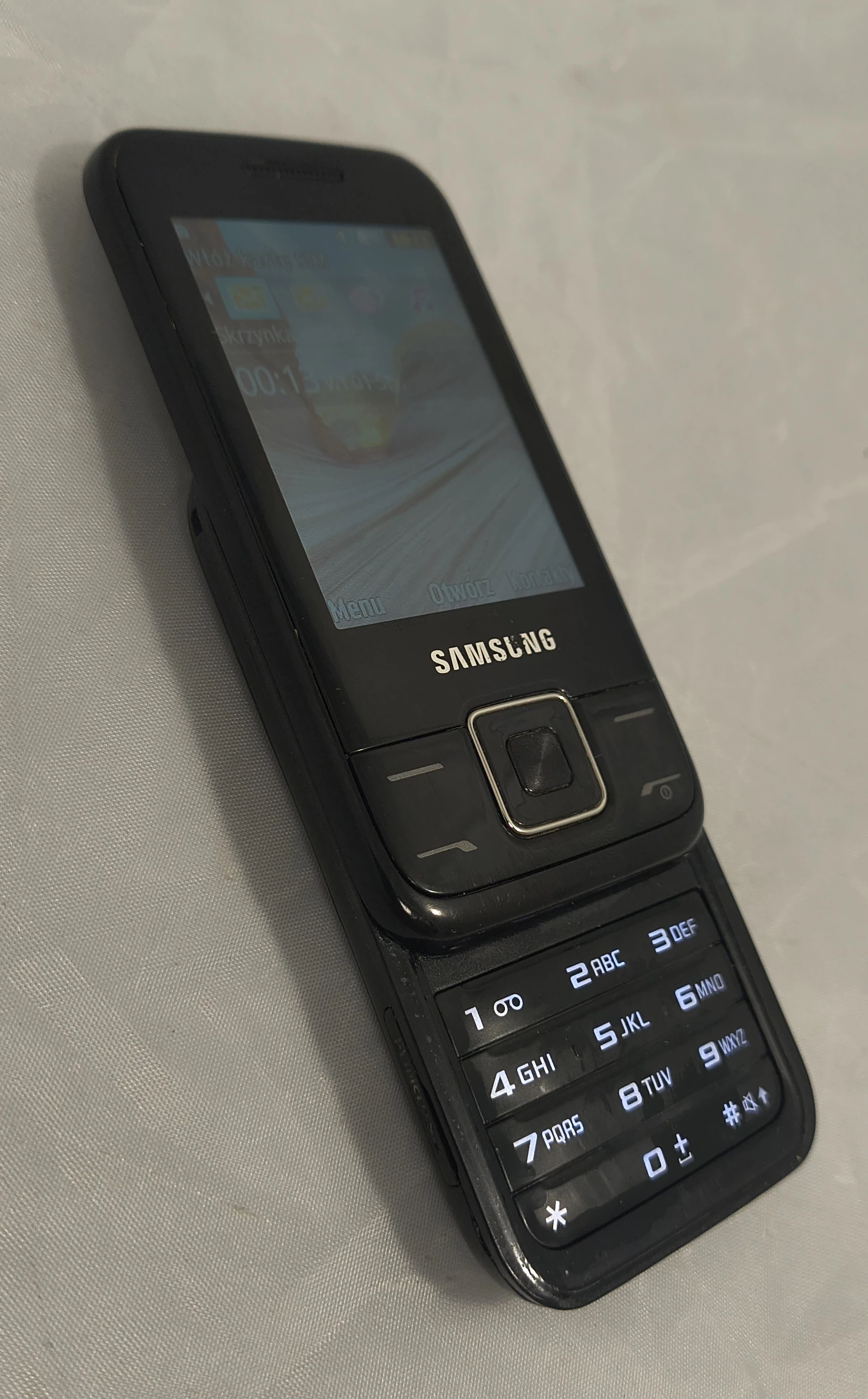 telefon-samsung-gt-e2600-typ-202685-212933