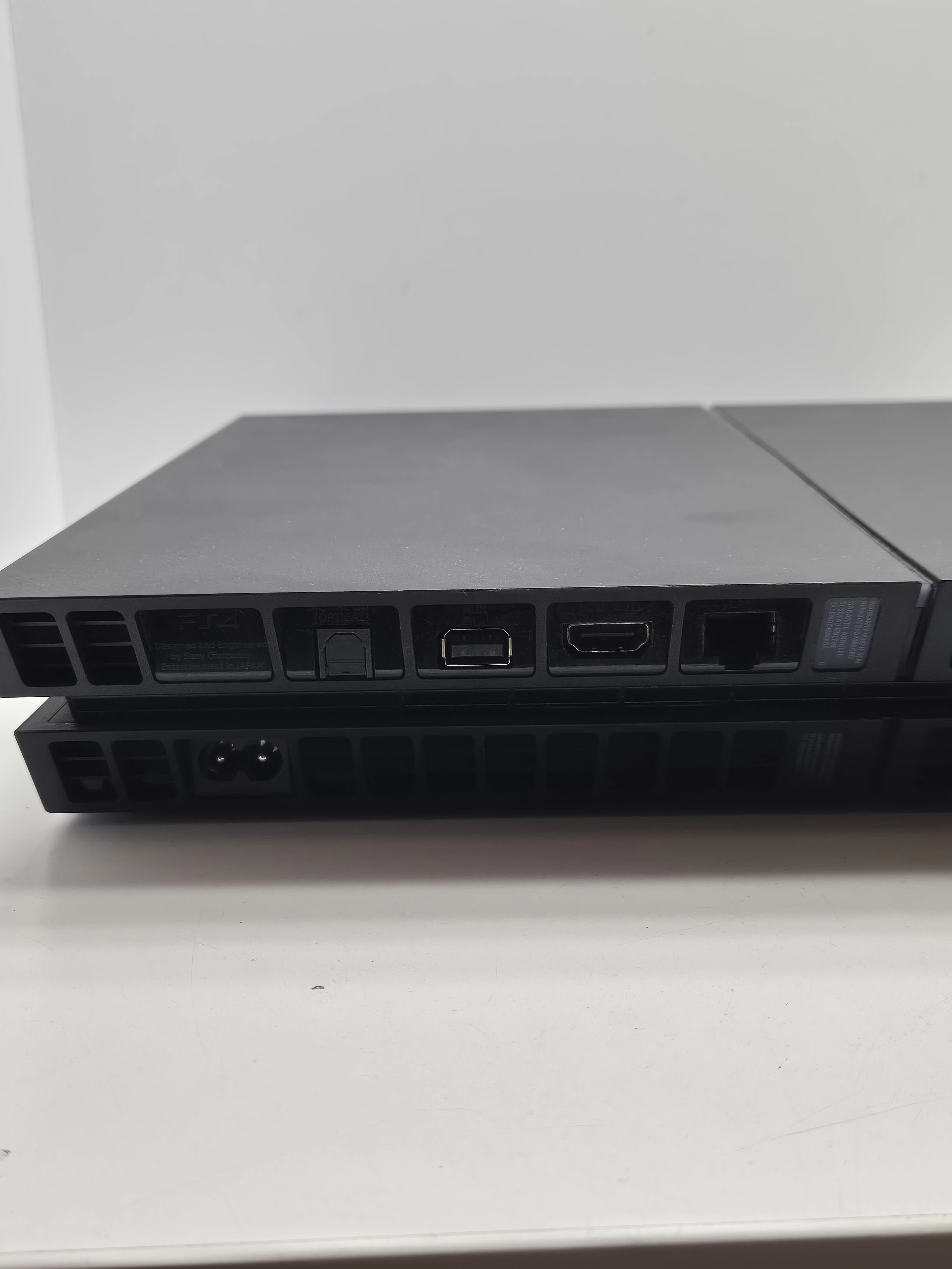 konsola-sony-playstation-4-1-tb-czarny-stan-11323-2