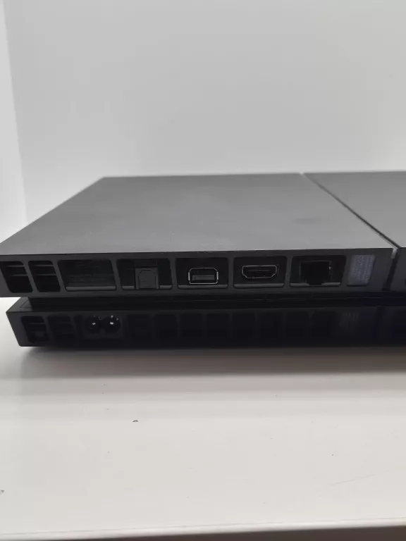 konsola-sony-playstation-4-1-tb-czarny-stan-11323-2