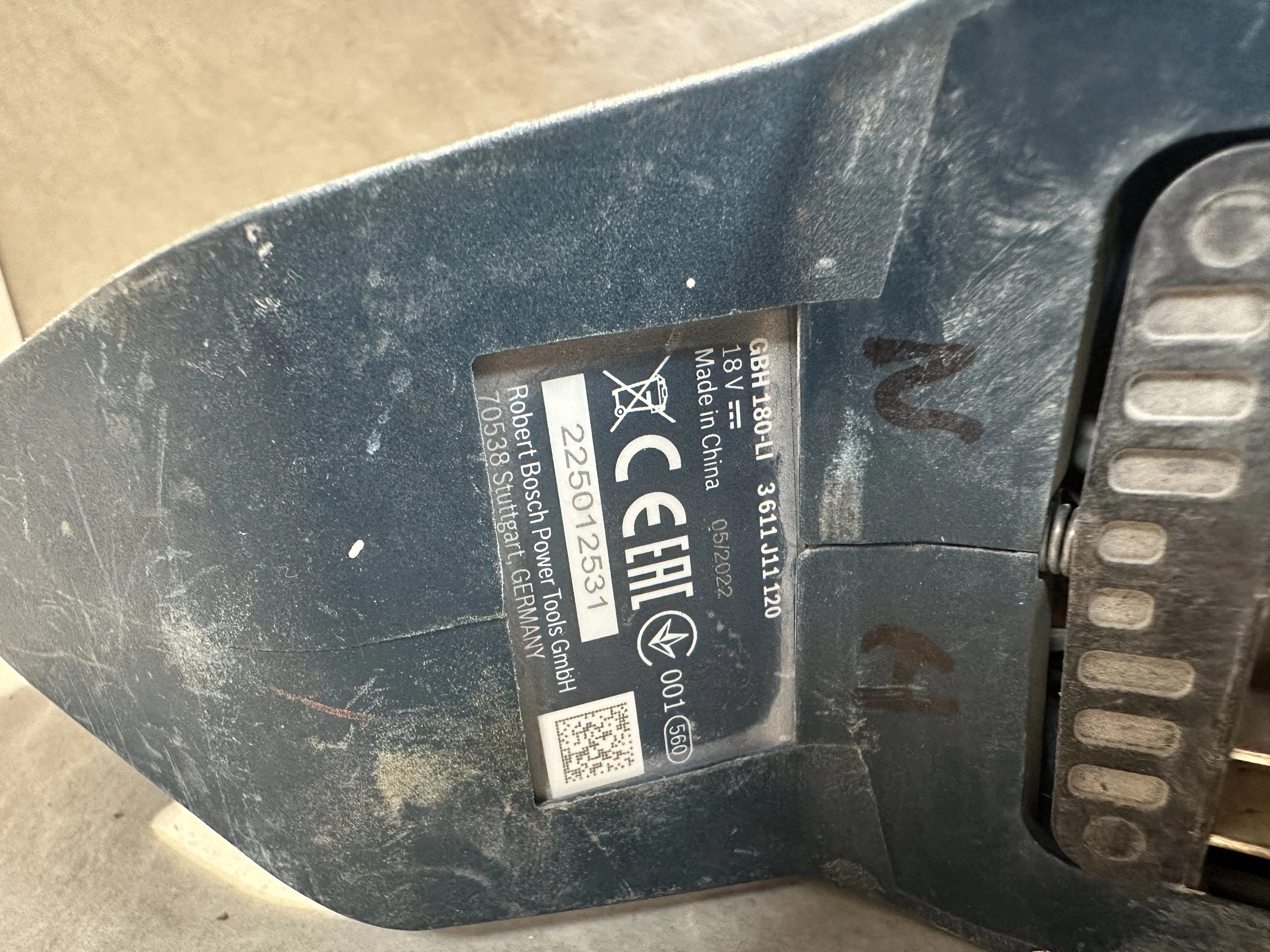 mlotowiertarka-bosch-gbh-180-body-maksymalna-moc-55000