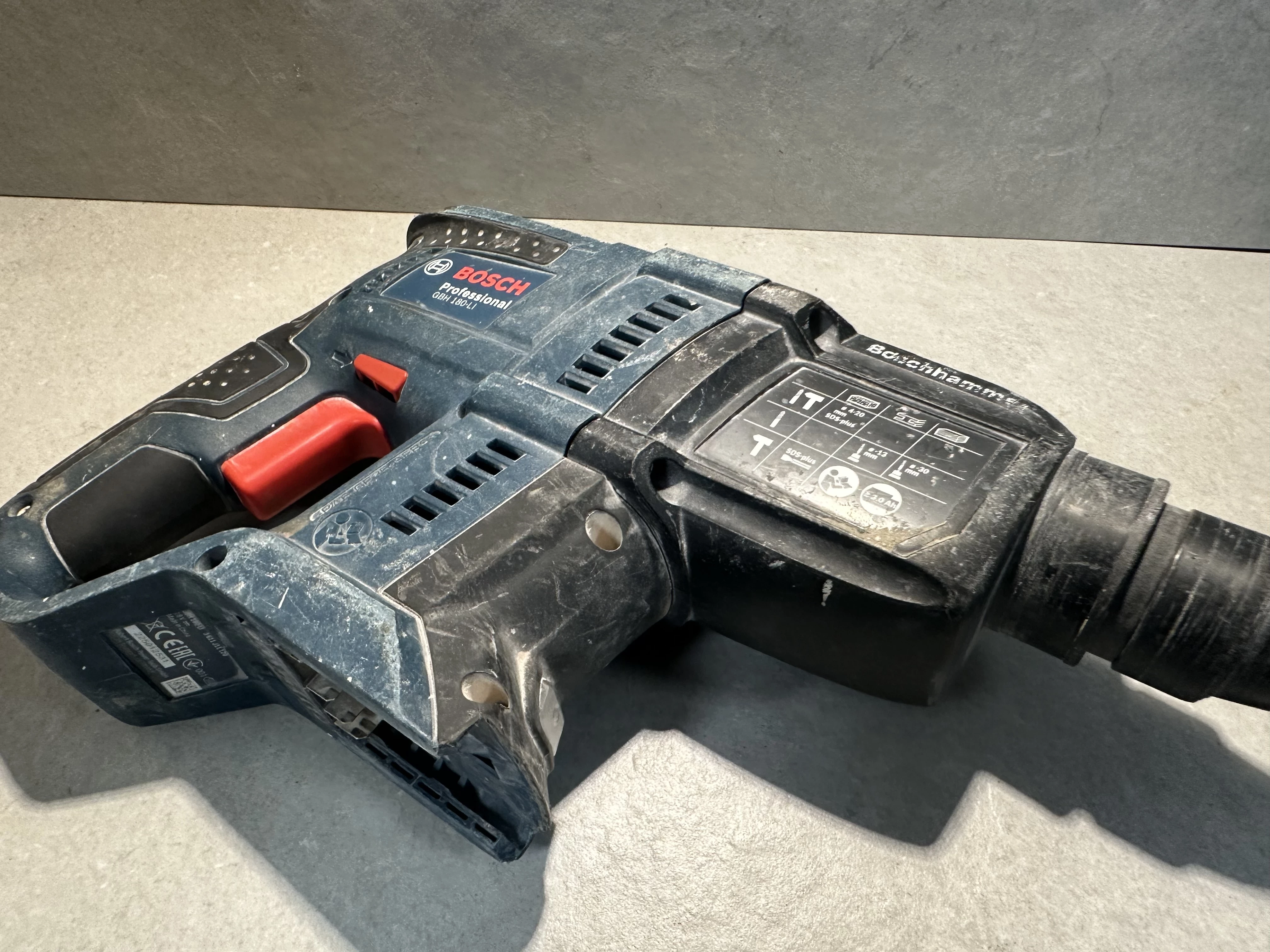 mlotowiertarka-bosch-gbh-180-body-funkcyjnosc-205137-381845