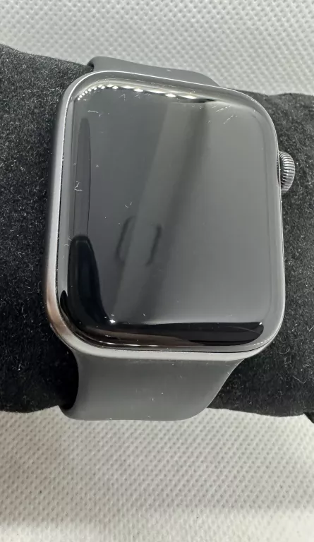 smartwatch-apple-watch-series-5-44mm-gps-model-249460-1730625