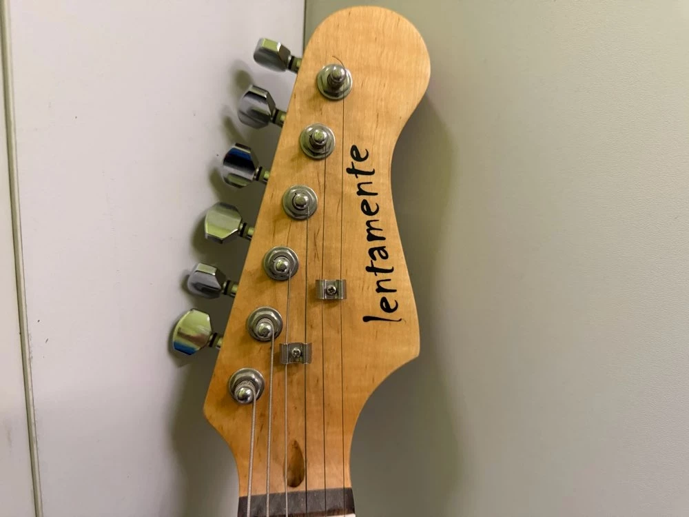 gitara-elektryczna-lentamente-stan-11323-2