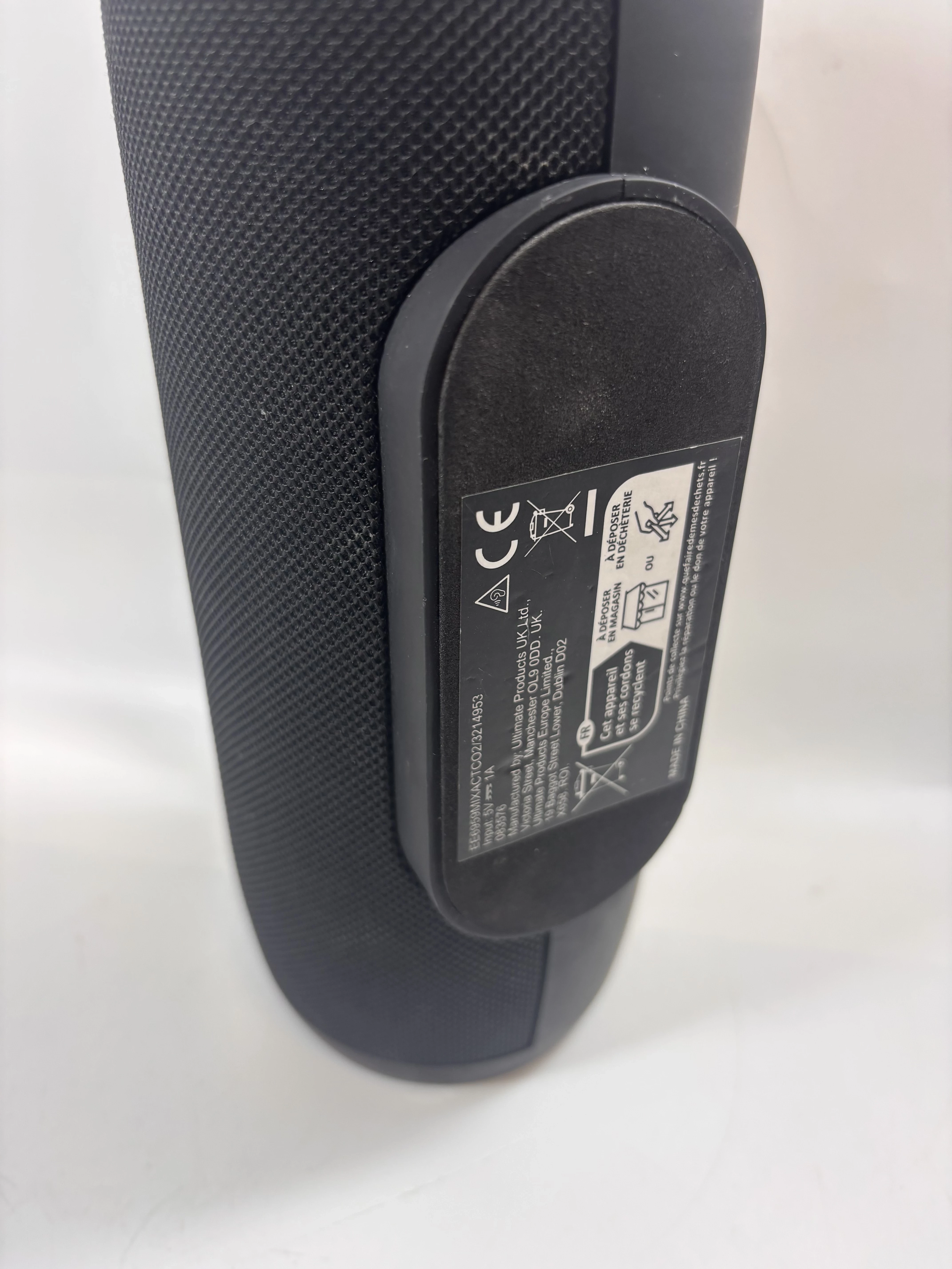 glosnik-tuba-czarny-moc-000