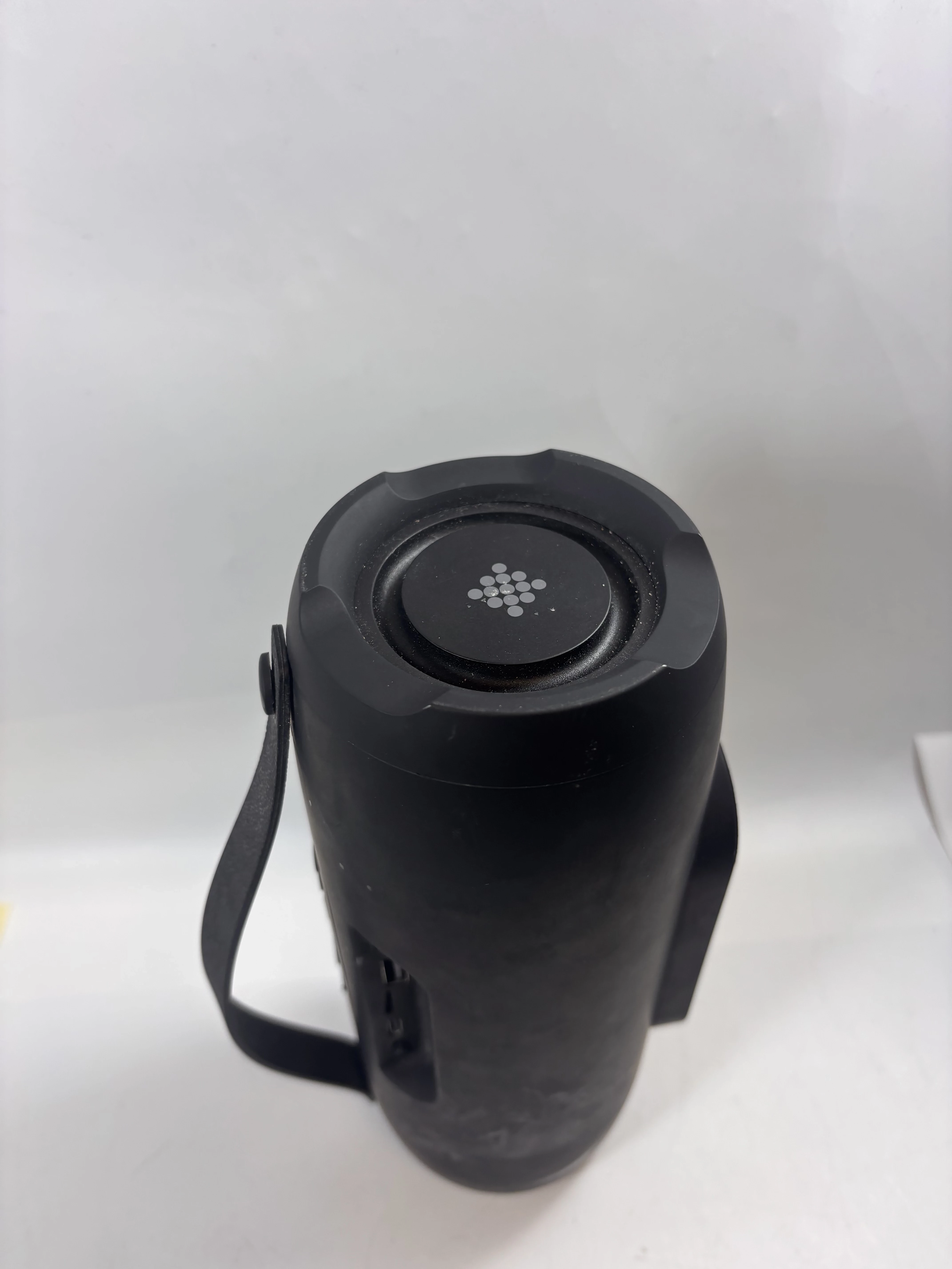 glosnik-tuba-czarny-stan-11323-2