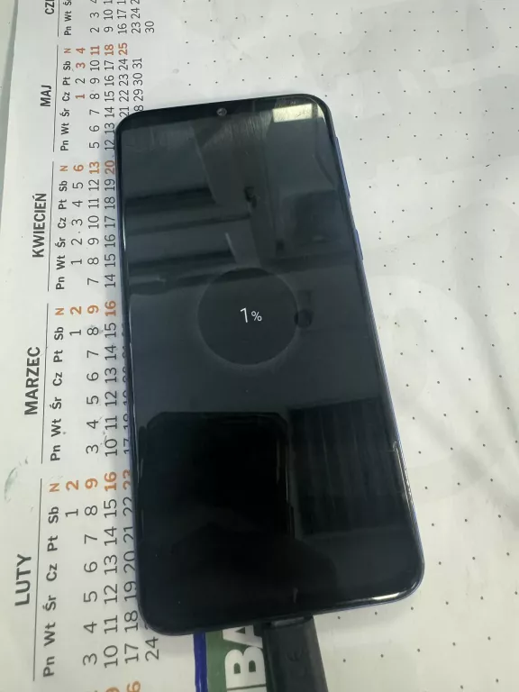 telefon-samsung-galaxy-a40-przekatna-ekranu-590