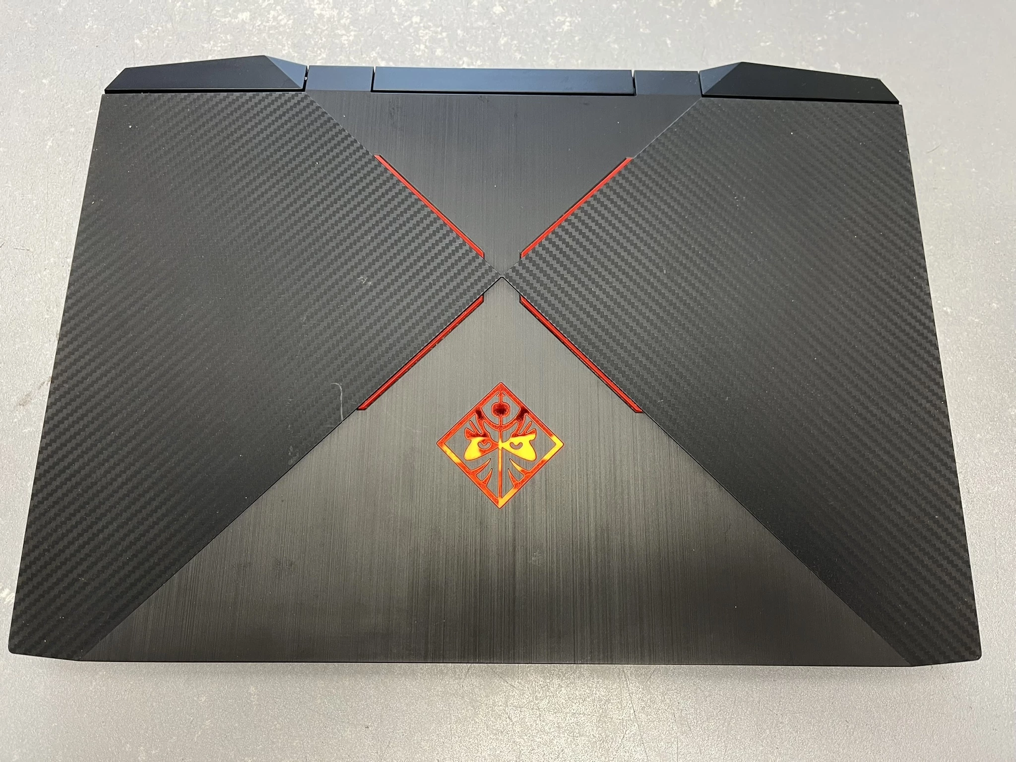 laptop-hp-omen-15-dc0010nw-16256-nvidia-gtx1070-i7-8750h-kpl-przekatna-ekranu-1560