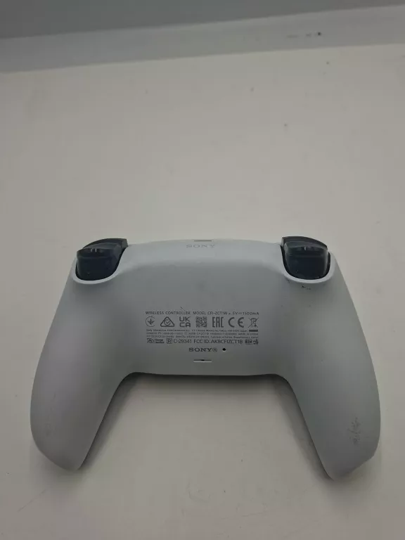 pad-sony-playstation-5-bialy-stan-11323-2