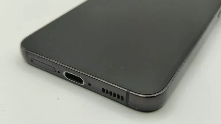 smartfon-samsung-galaxy-s23-5g-8256gb-kod-producenta-sm-s911bzkgeue