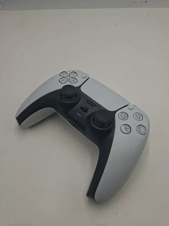 pad-sony-playstation-5-bialy-wroclawska-16-bytom