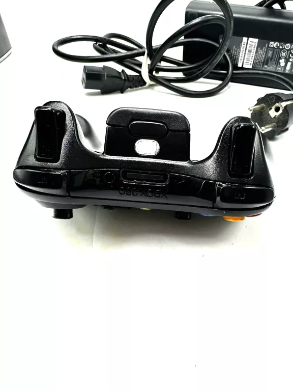 konsola-xbox-360-model-1439-250gb-rodzaje-odtwarzanych-nosnikow-205982-2