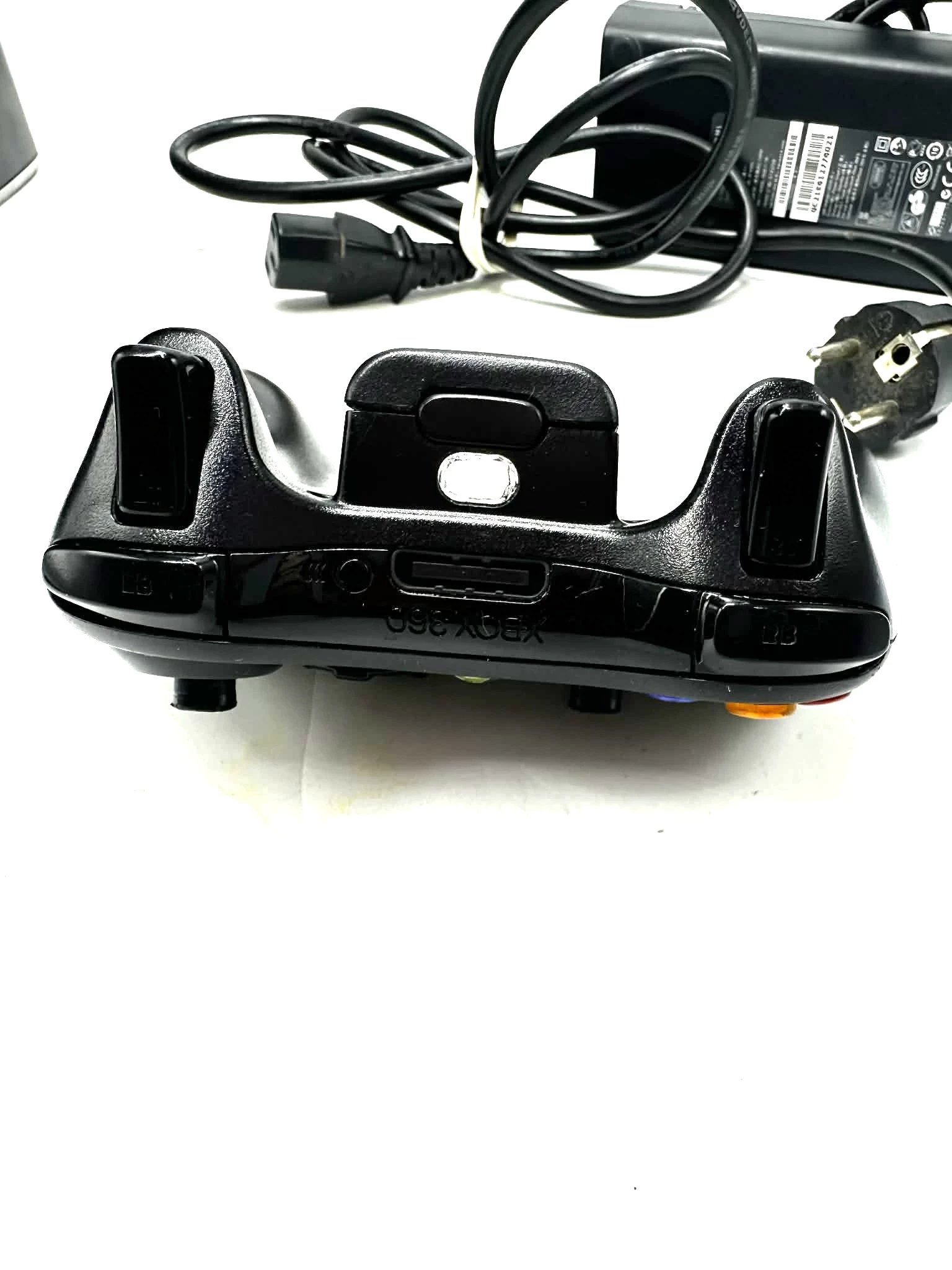 konsola-xbox-360-model-1439-250gb-rodzaje-odtwarzanych-nosnikow-205982-2