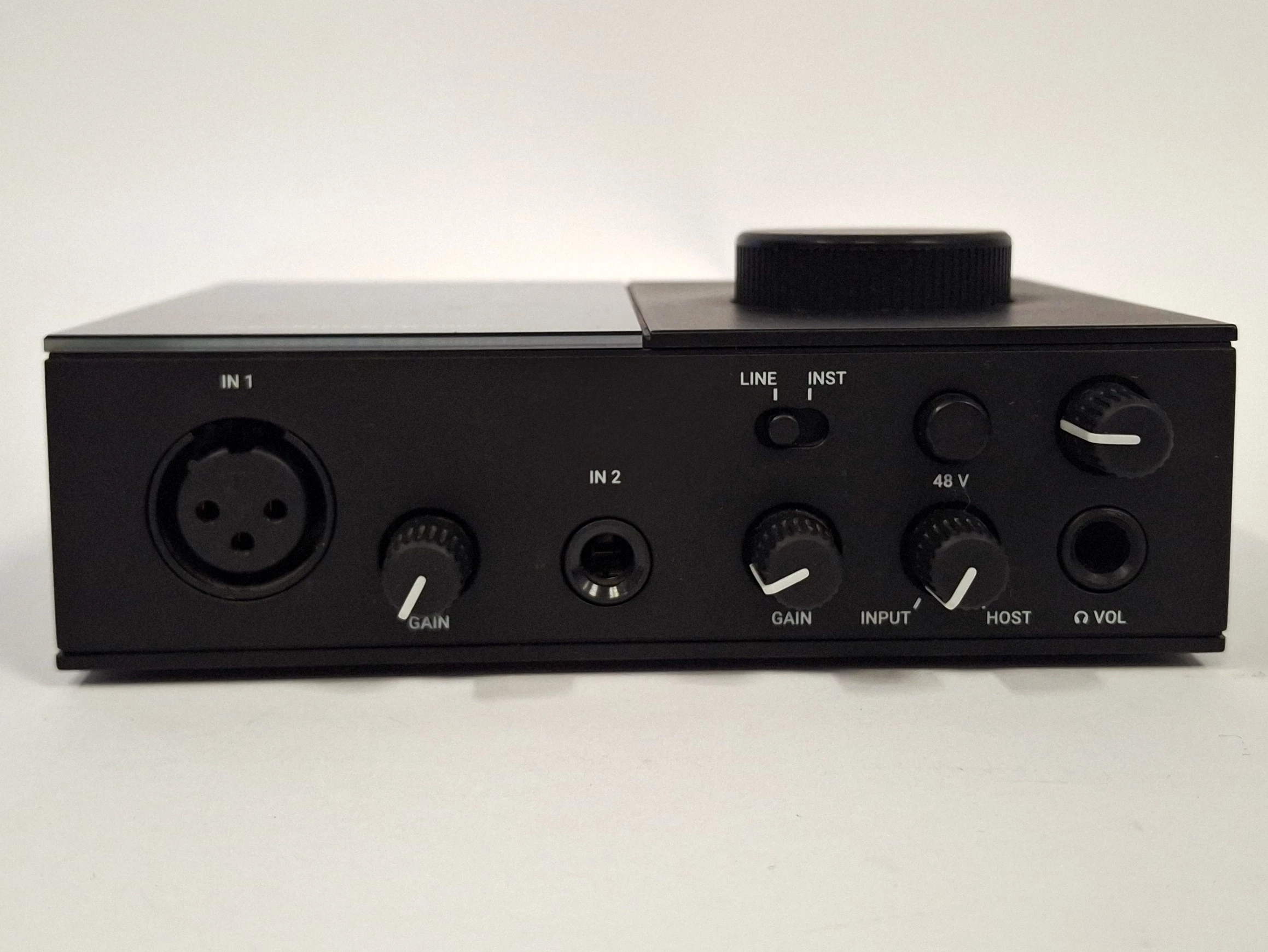 interfejs-native-instruments-komplete-audio-1-model-komplete-audio-1