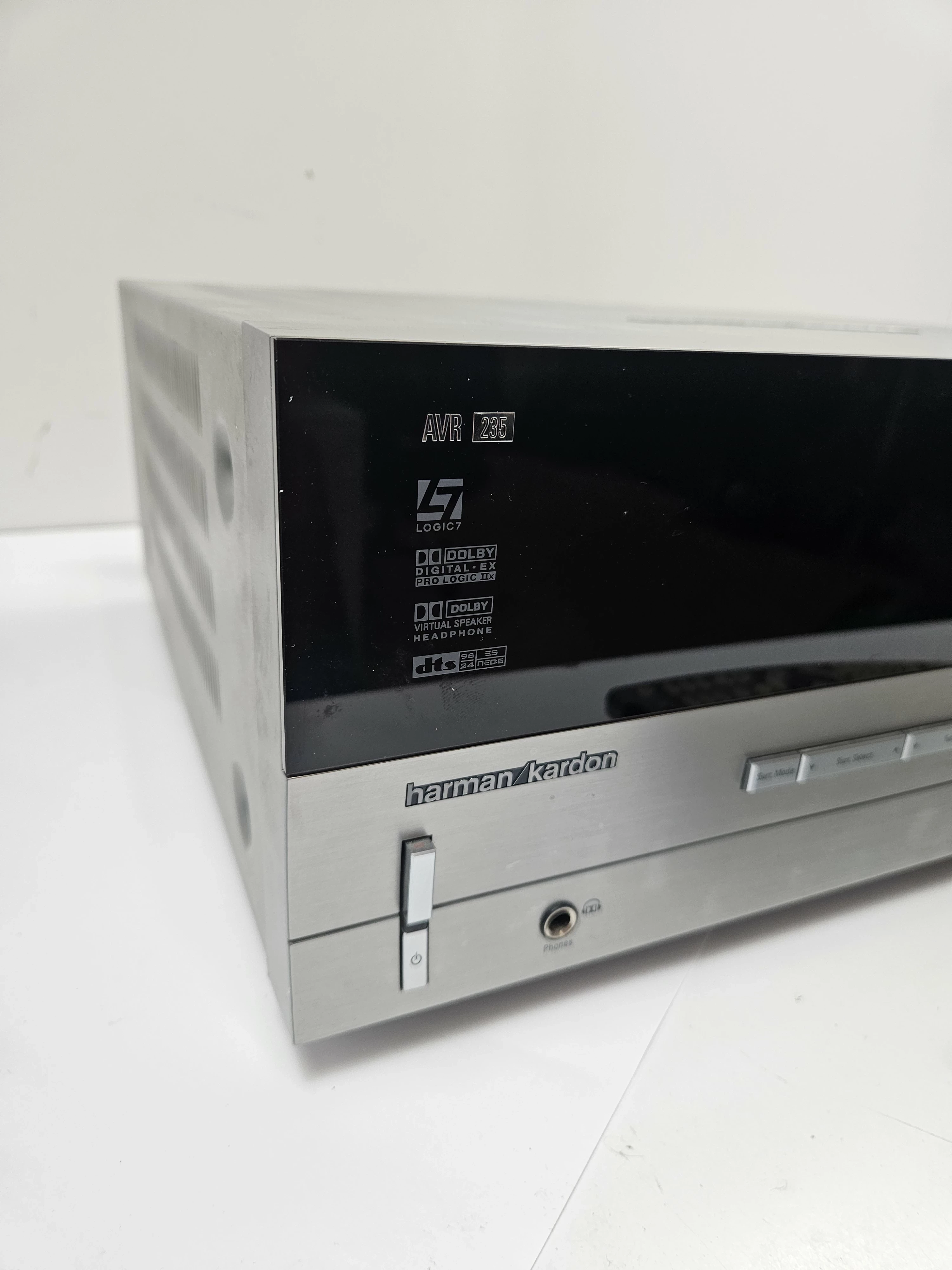 amplituner-harman-kardon-avr-235-pilot-kod-producenta-avr-235