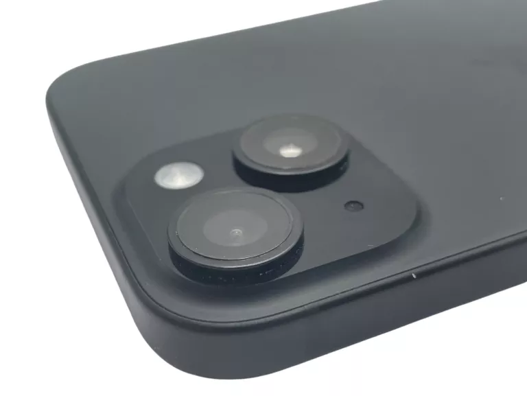 telefon-apple-iphone-15-5g-128gb-61-black-bat-100-przekatna-ekranu-610