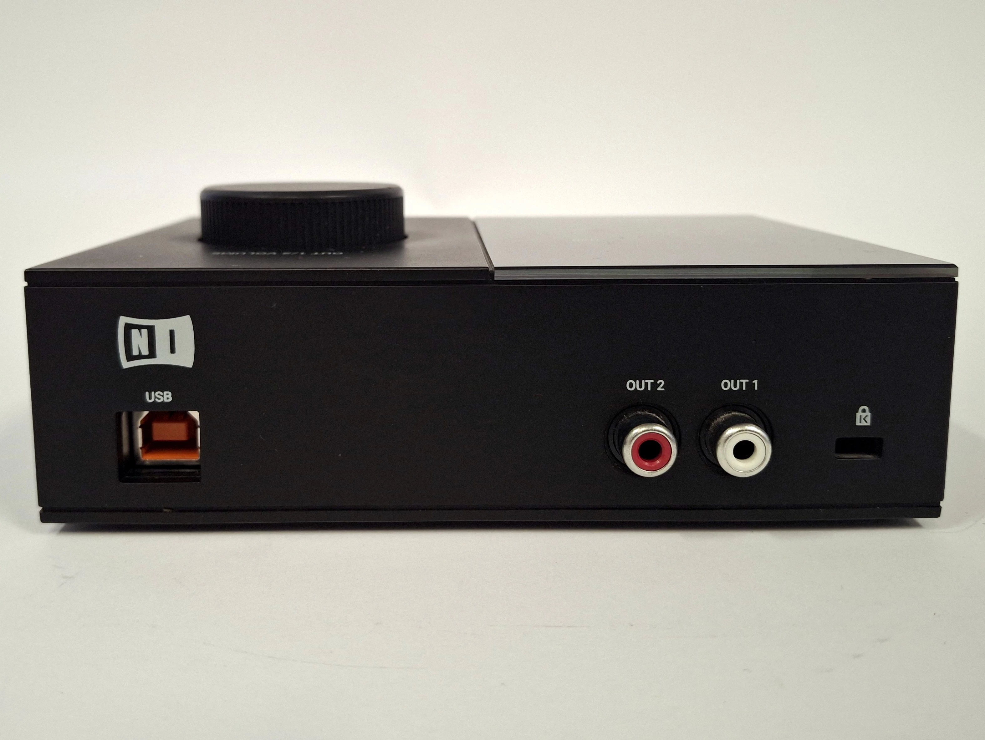 interfejs-native-instruments-komplete-audio-1-marka-248811-2041112