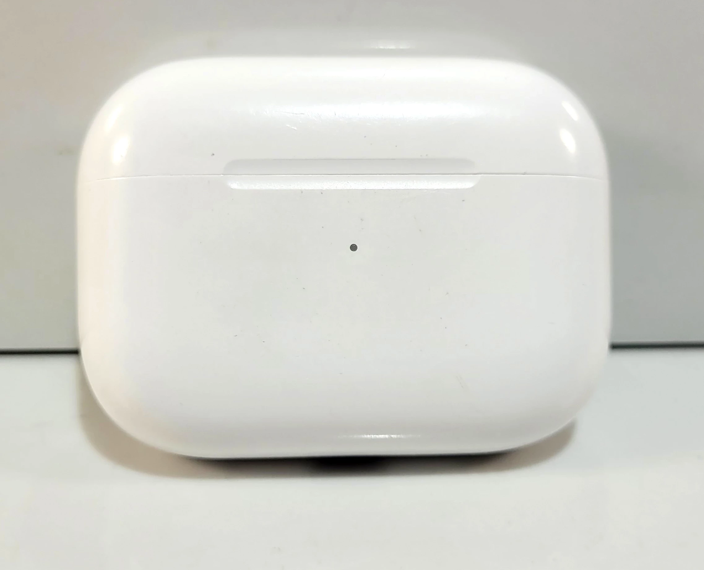 sluchawki-bezprzewodowe-dokanalowe-apple-airpods-pro-2-generacji-stan-11323-2