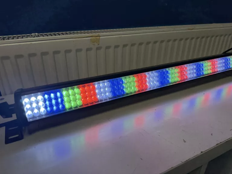 lampa-naswietlacz-liniowy-led-technik-kod-producenta-62x1x2