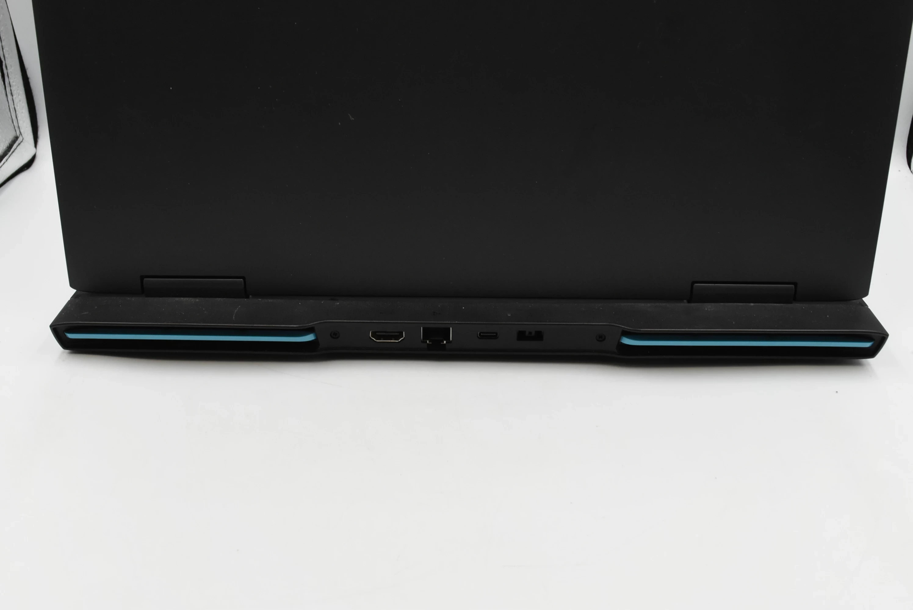 laptop-lenovo-ideapad-gaming-3-15iah7-156-ips-i5-12450h16gb1tb-przekatna-ekranu-156