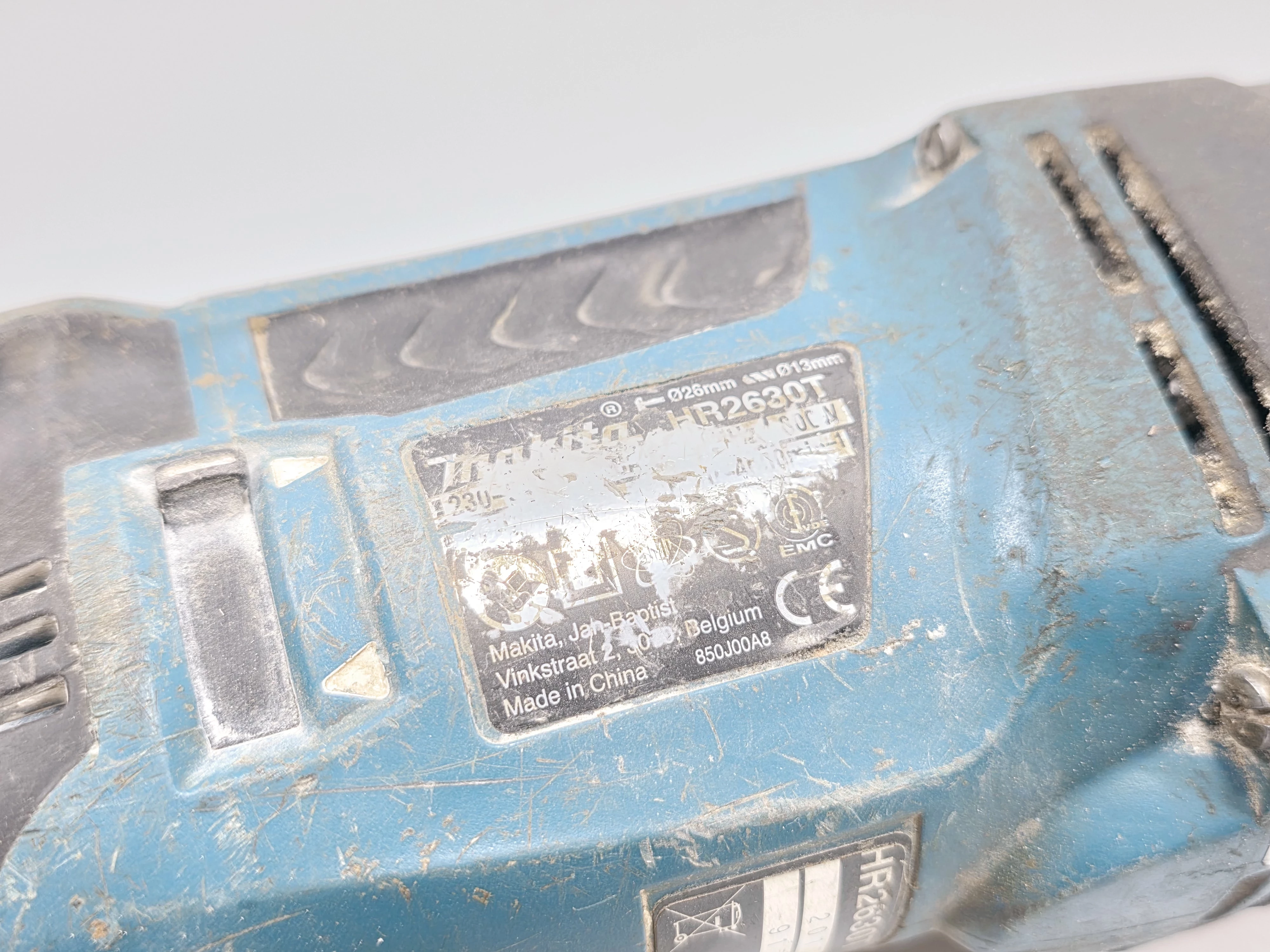 mlotowiertarka-makita-hr2630-typ-uchwytu-128474-1