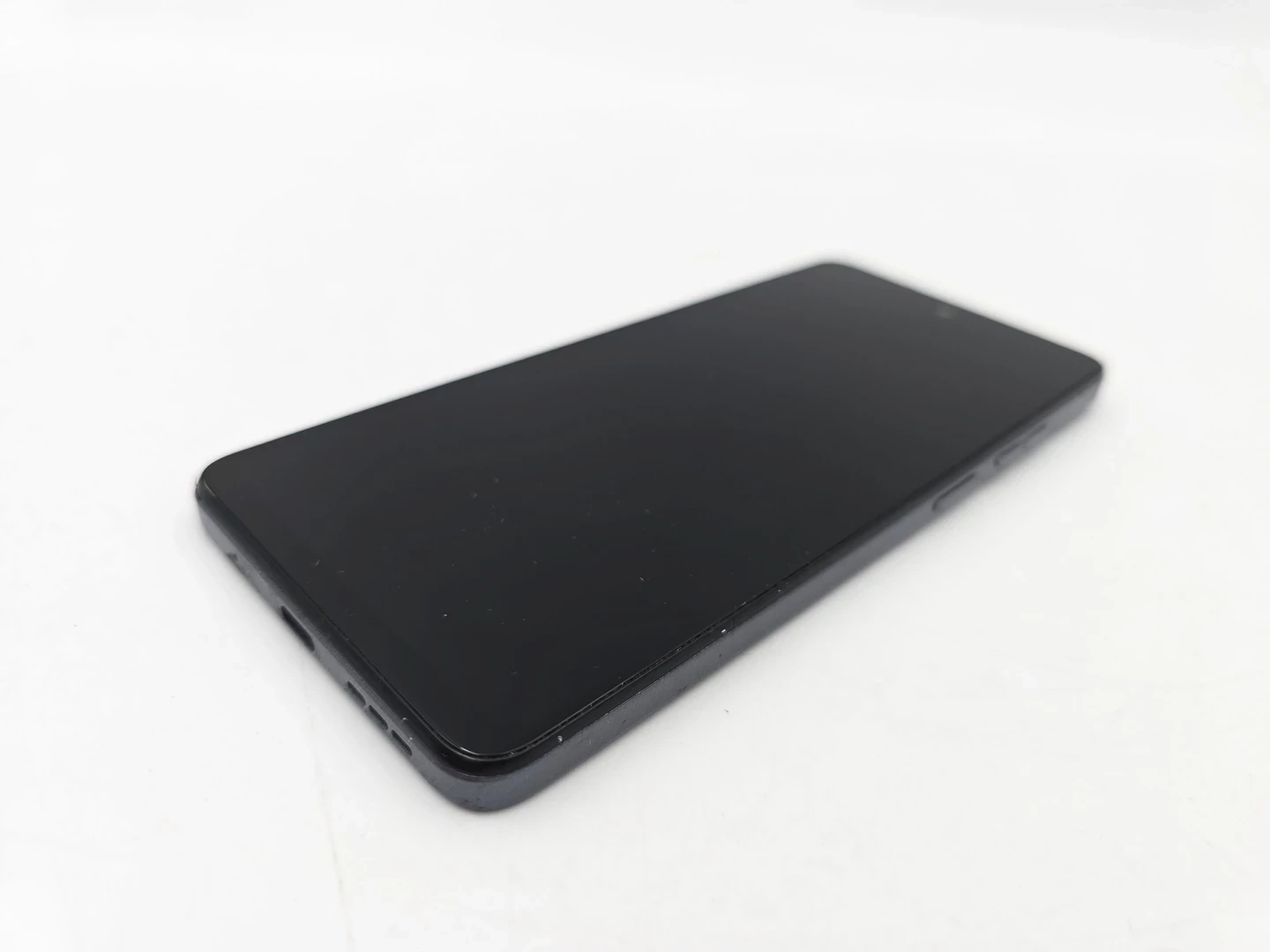 telefon-motorola-moto-g24-8128-wolny-od-obciazen-kod-producenta-pb180018pl