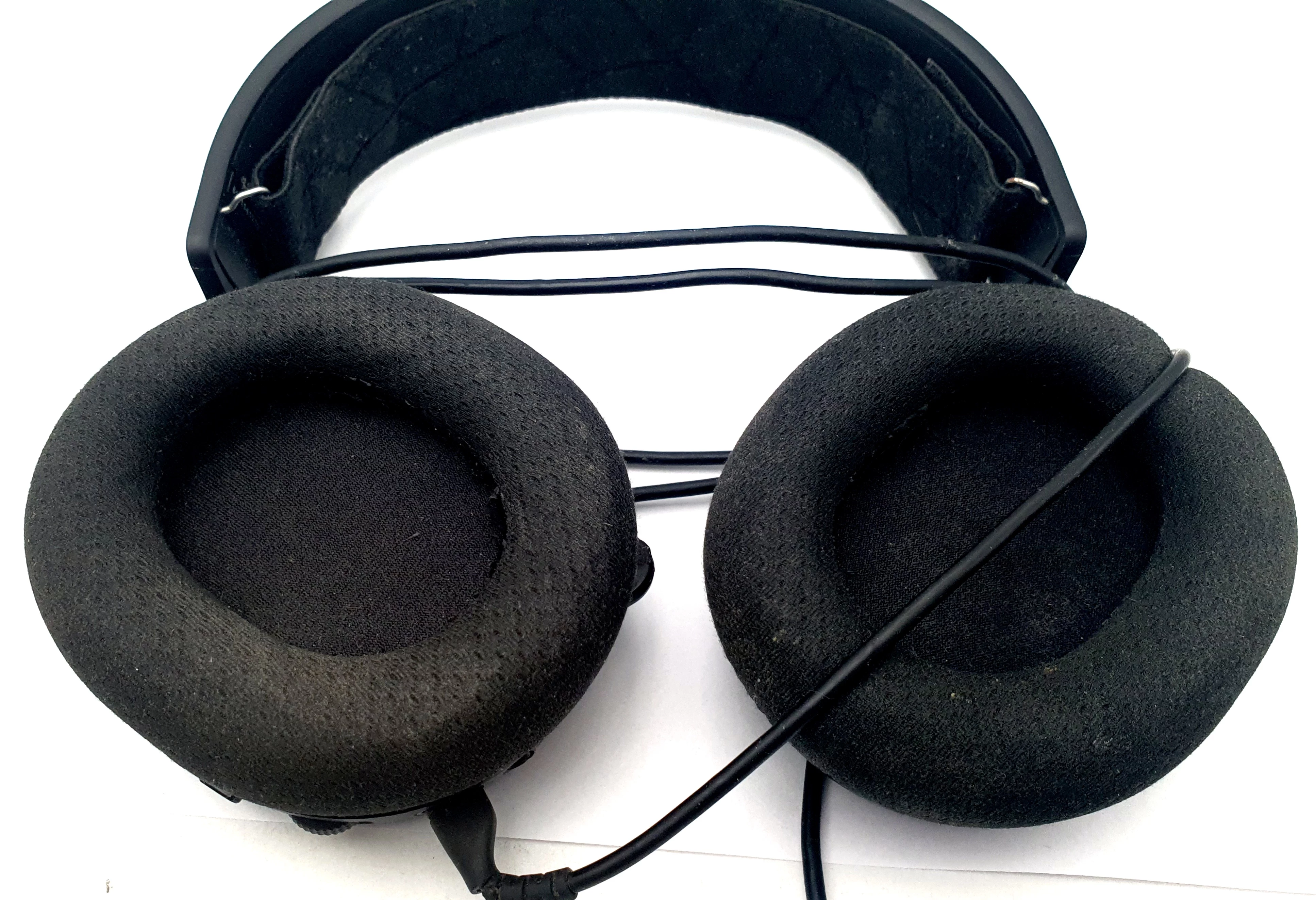 sluchawki-przewodowe-steelseries-arctis-3-czarne-kod-producenta-61503