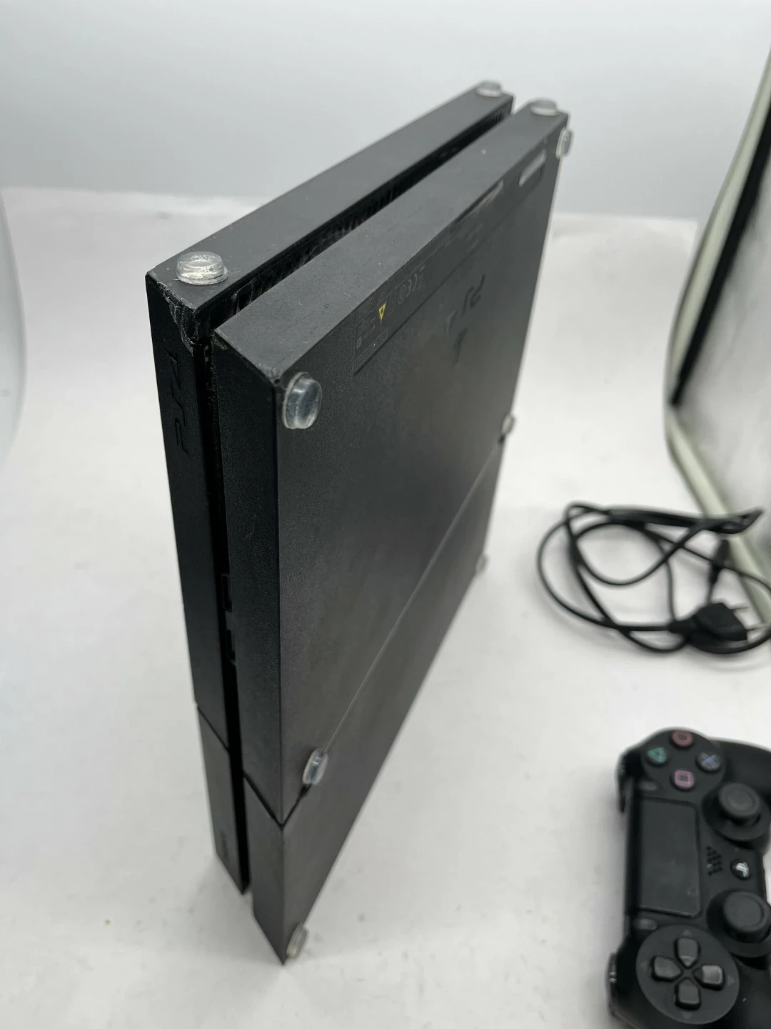 konsola-ps4-fat-cuh-1216b-pad-stan-11323-2