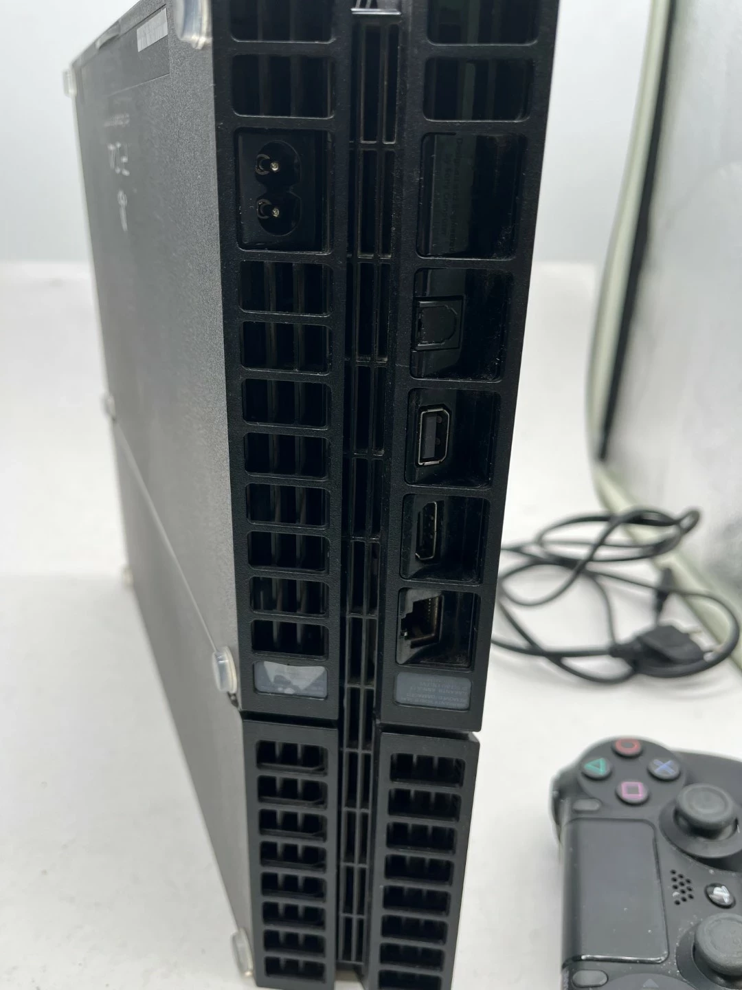 konsola-ps4-fat-cuh-1216b-pad-wersja-130590-1