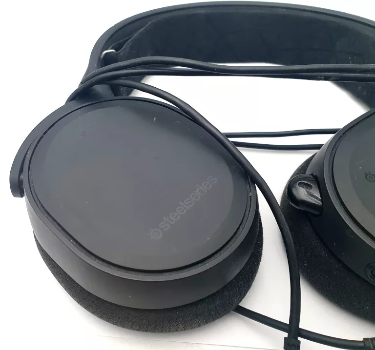sluchawki-przewodowe-steelseries-arctis-3-czarne-kolor-249512-1647413