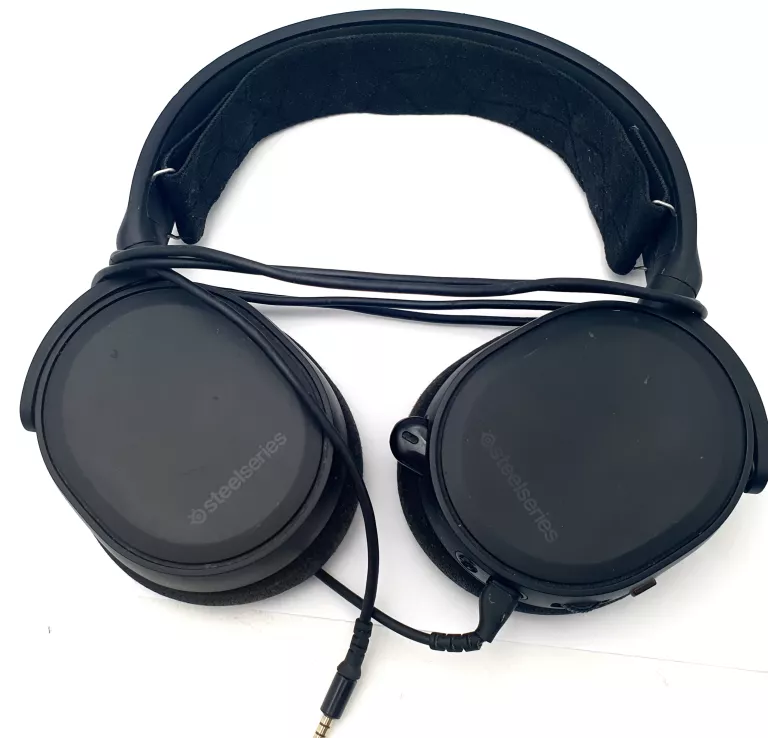 sluchawki-przewodowe-steelseries-arctis-3-czarne-dzialynskiego-1-swarzedz