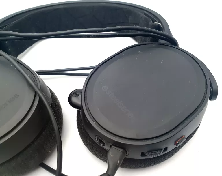 sluchawki-przewodowe-steelseries-arctis-3-czarne-model-arctis-3