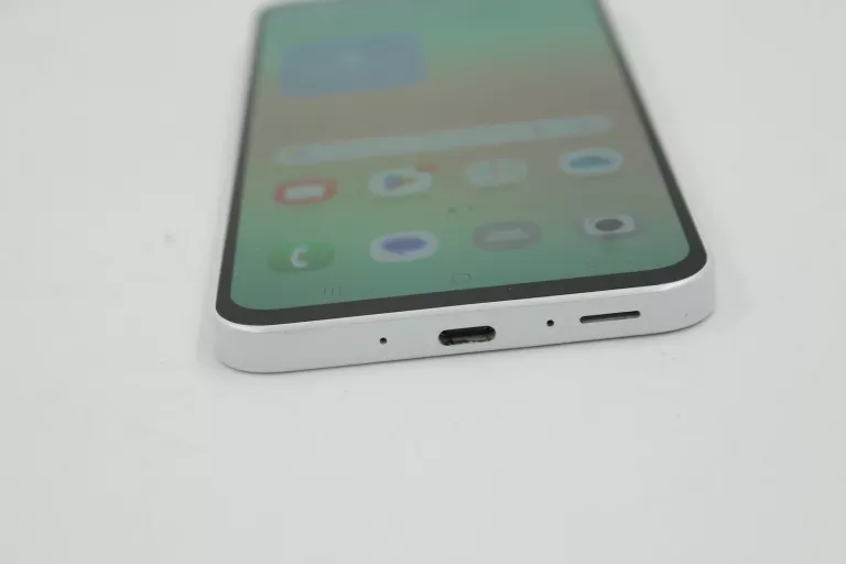 samsung-galaxy-a26-5g-1286gb-bialy-goly-typ-202685-212929